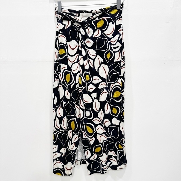 Anthropologie Dresses & Skirts - Anthropologie Floral Twist Front Jersey Knit Maxi Skirt X-Small